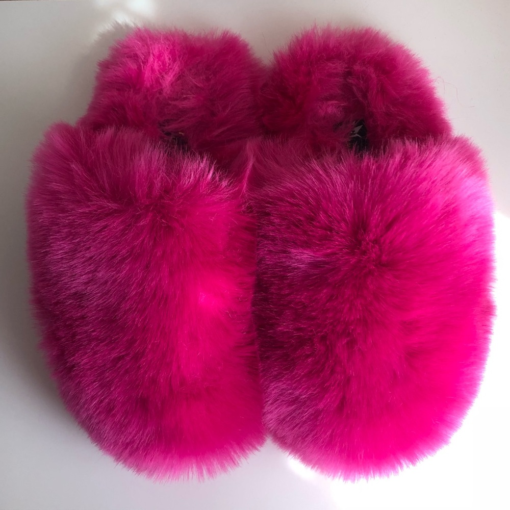 Pink fluffy slippers